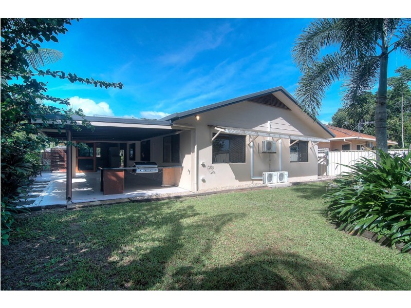 13 Forest Glen Road, Mossman QLD 4873