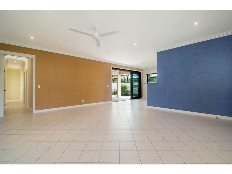 13 Forest Glen Road, Mossman QLD 4873