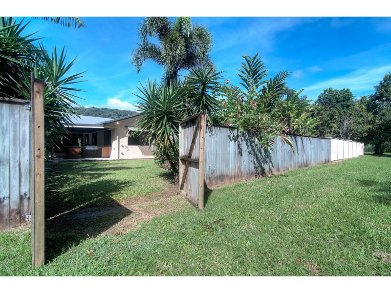 13 Forest Glen Road, Mossman QLD 4873