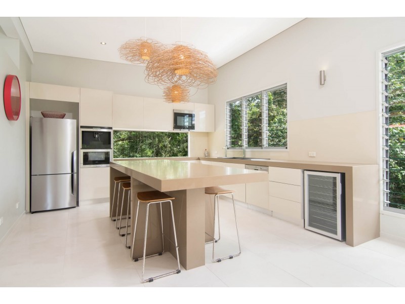 30 Oak Street, Oak Beach, Port Douglas QLD 4877