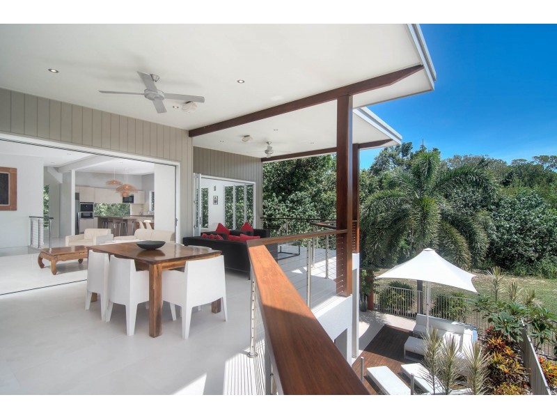 30 Oak Street, Oak Beach, Port Douglas QLD 4877