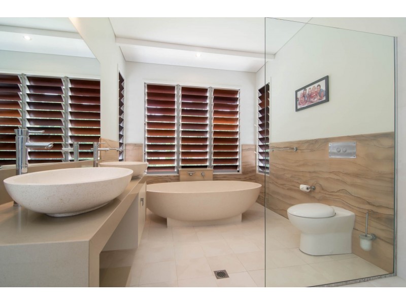 30 Oak Street, Oak Beach, Port Douglas QLD 4877