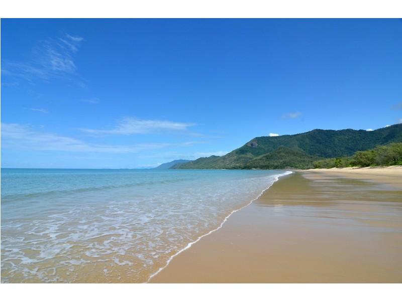 30 Oak Street, Oak Beach, Port Douglas QLD 4877
