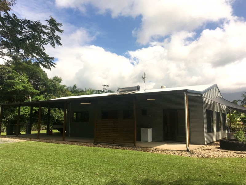 31 Kingston Road, Whyanbeel QLD 4873