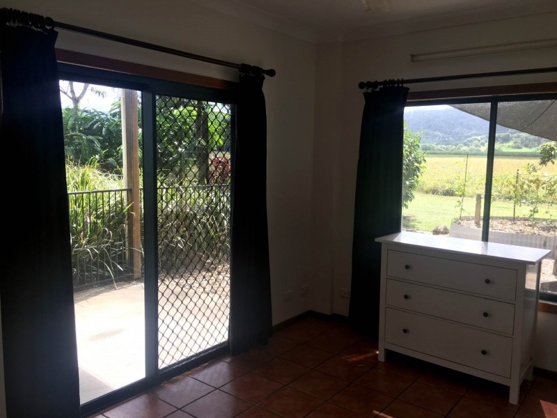 31 Kingston Road, Whyanbeel QLD 4873