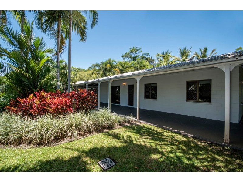 8 Limpet Avenue, Port Douglas QLD 4877