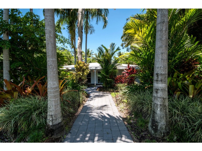 8 Limpet Avenue, Port Douglas QLD 4877
