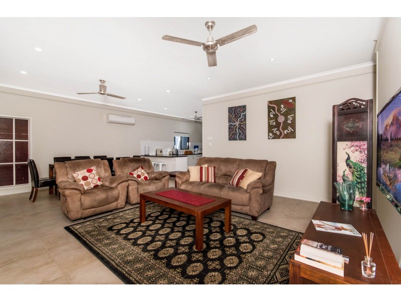 8 Limpet Avenue, Port Douglas QLD 4877