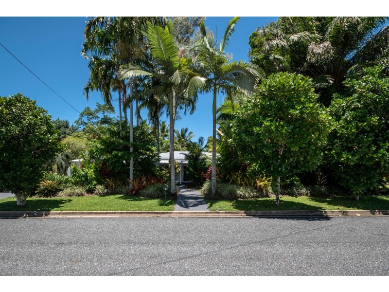 8 Limpet Avenue, Port Douglas QLD 4877