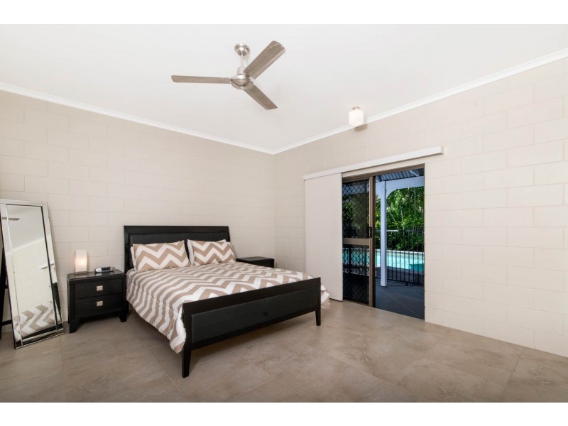 8 Limpet Avenue, Port Douglas QLD 4877