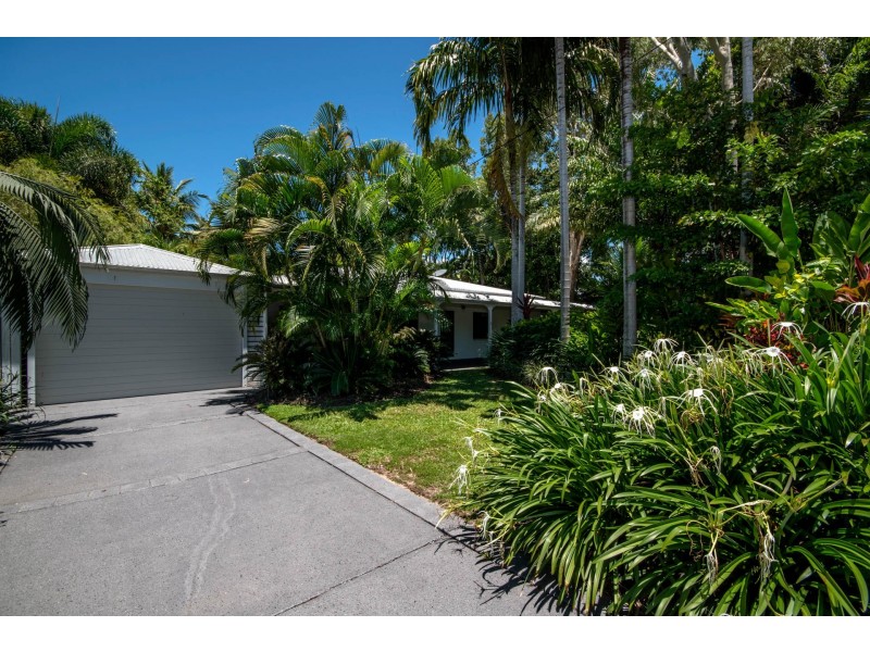 8 Limpet Avenue, Port Douglas QLD 4877
