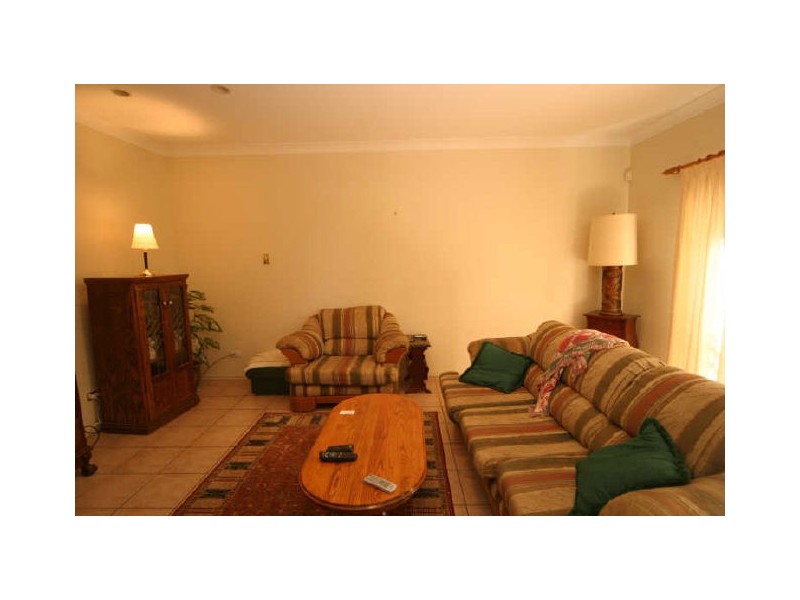 10 Abelia Close, Calamvale QLD 4116