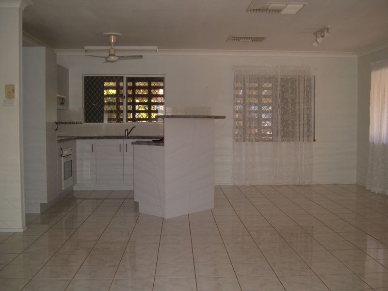 613 Ibis Avenue, Kawana QLD 4701