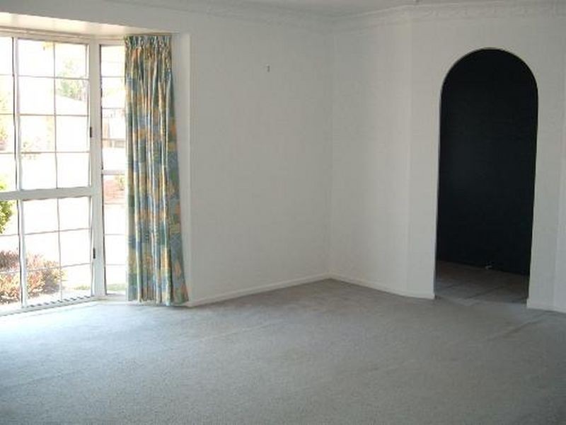 15 Kavanagh Crescent, Koongal QLD 4701