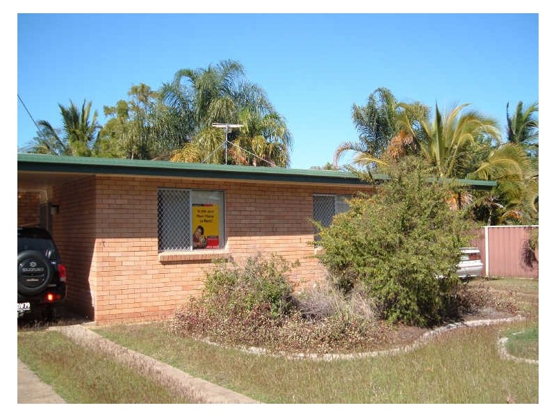 2/33 Stenlake Avenue, Kawana QLD 4701