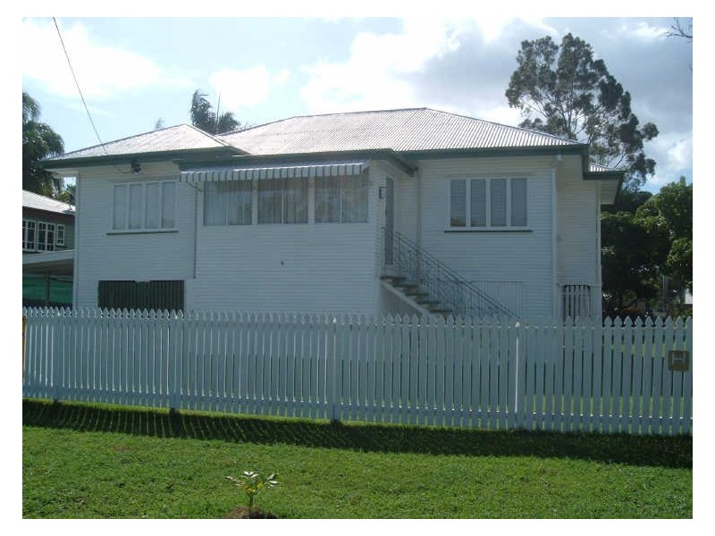 9 Thackeray Street, Park Avenue QLD 4701