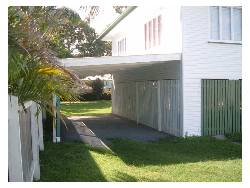 9 Thackeray Street, Park Avenue QLD 4701