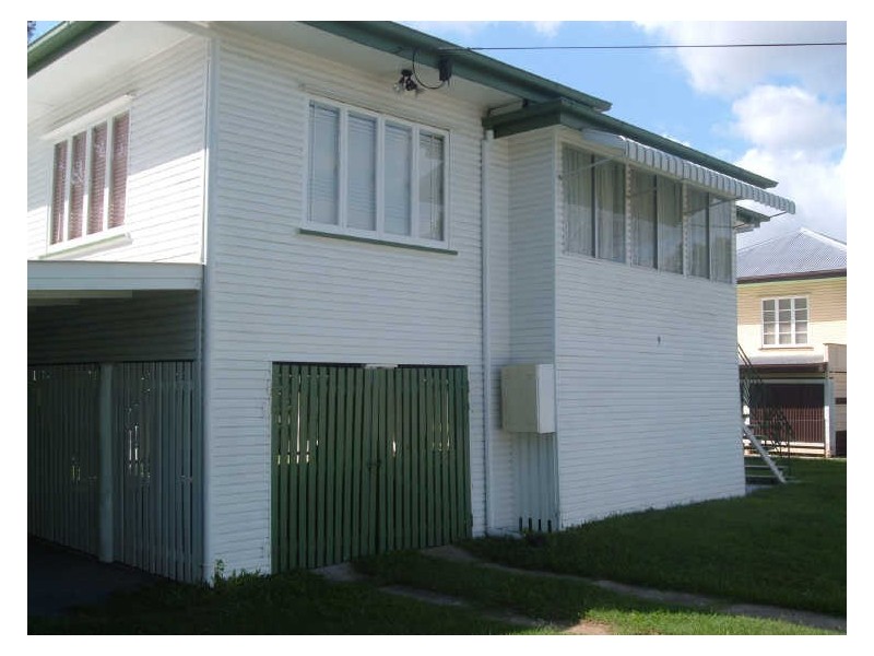 9 Thackeray Street, Park Avenue QLD 4701