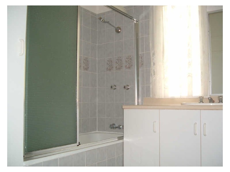 9 Thackeray Street, Park Avenue QLD 4701