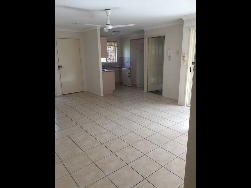 2/35B Wentworth Terrace, The Range QLD 4700