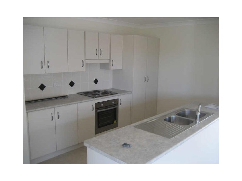 2 Joseph Street, Gracemere QLD 4702