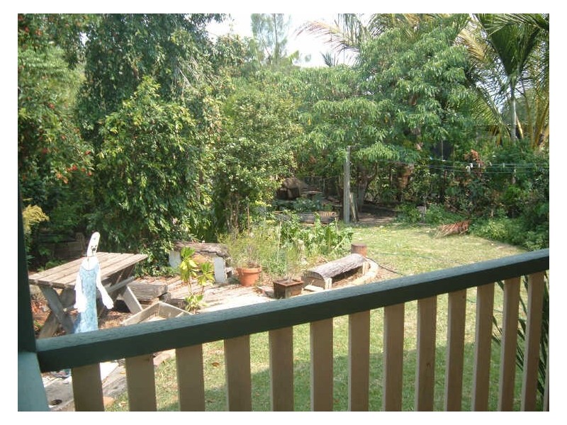 10 Mackay Street, Koongal QLD 4701