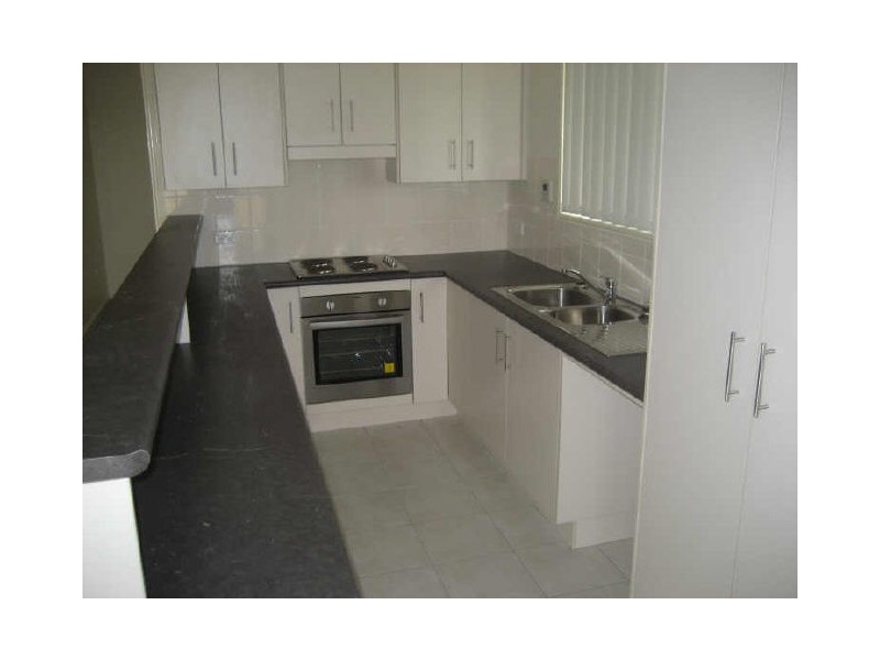 10 Joseph Street, Gracemere QLD 4702