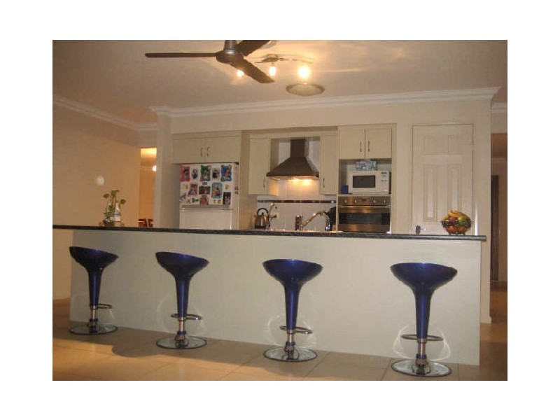 2 Fairmont Terrace, Rockyview QLD 4701