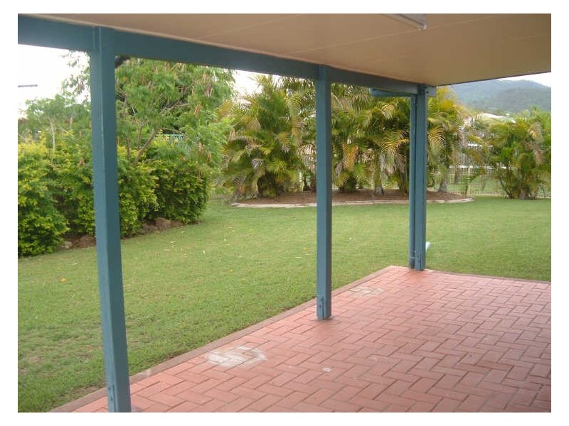 13 Bean Avenue, Parkhurst QLD 4702