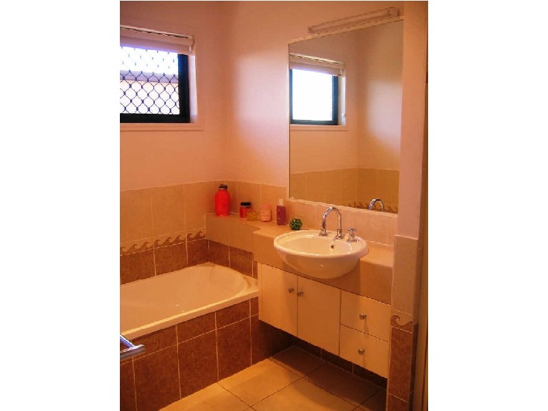 17 Gilmore Court, Gracemere QLD 4702