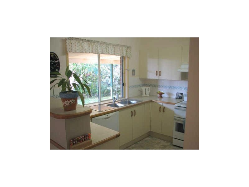 6 Blackbutt Place, Kawana QLD 4701