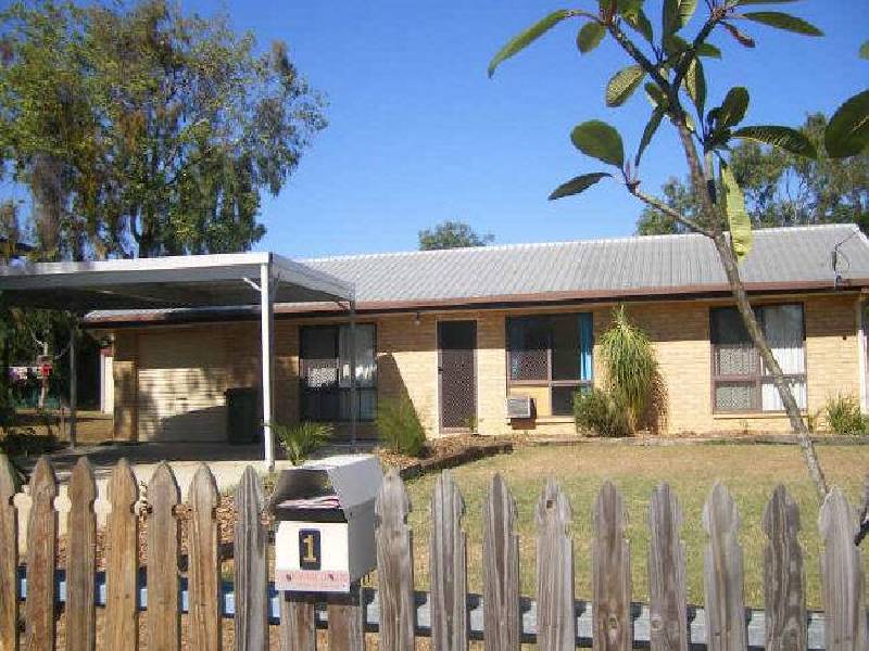 1 LAWRENCE CRESCENT, Gracemere QLD 4702