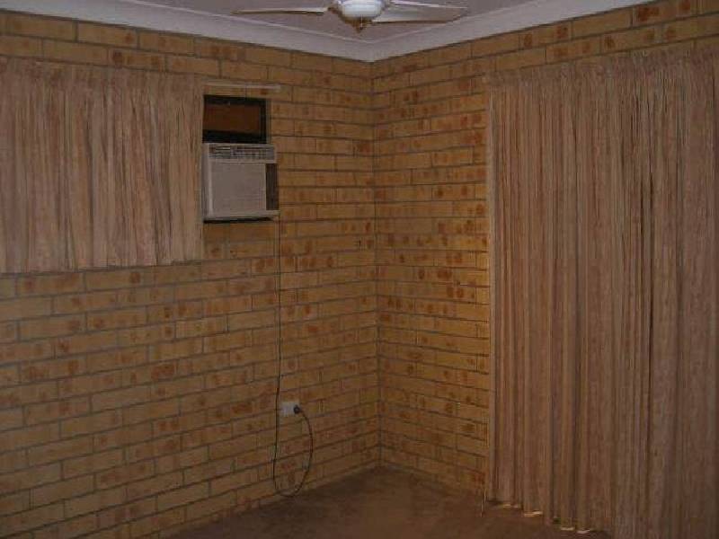1 LAWRENCE CRESCENT, Gracemere QLD 4702