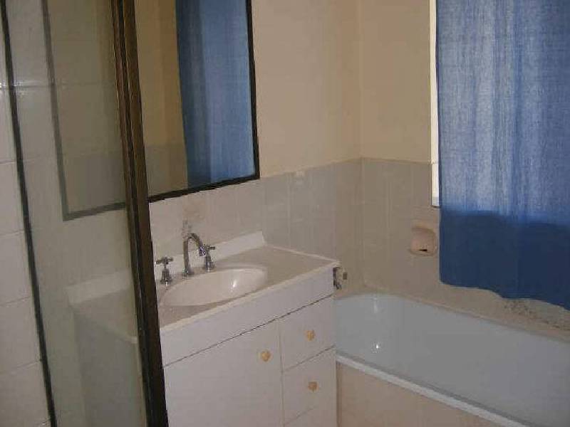 1 LAWRENCE CRESCENT, Gracemere QLD 4702