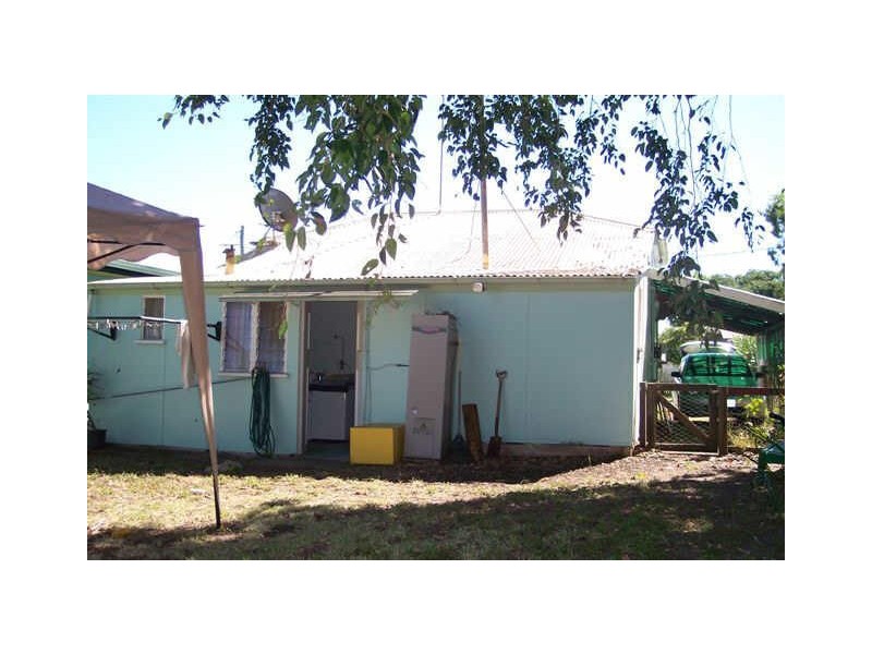 1 McKelligett Street, Wandal QLD 4700