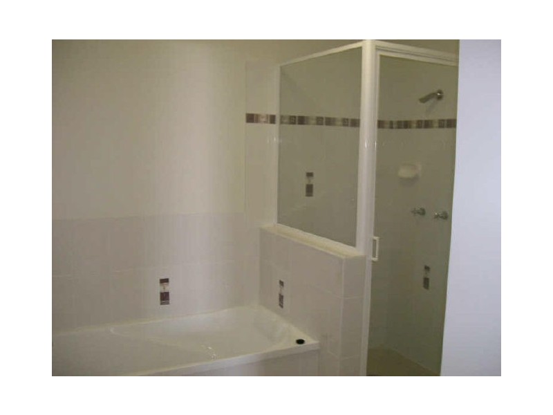 19 Annie Close, Gracemere QLD 4702