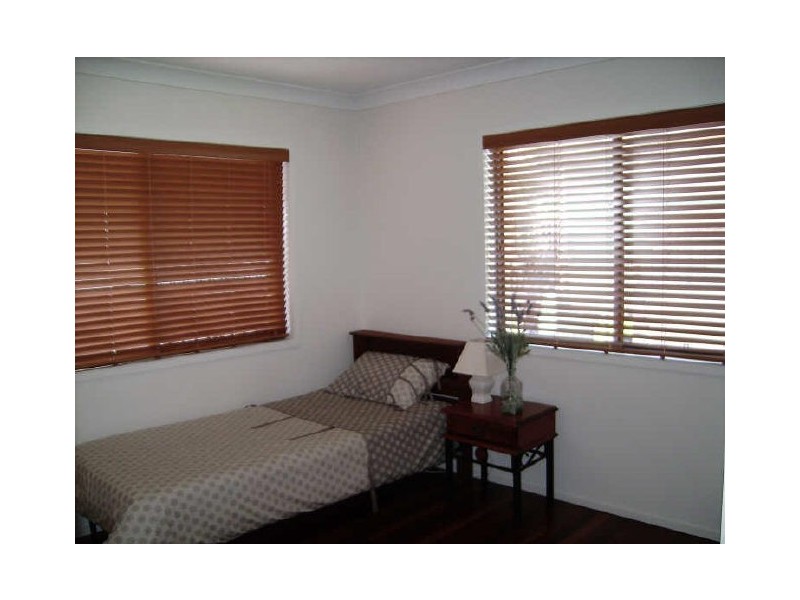 6 Vyner Street, Wandal QLD 4700