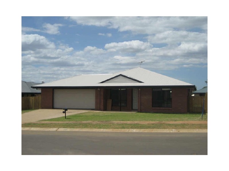 50 LILLY PILLY AVENUE, Gracemere QLD 4702