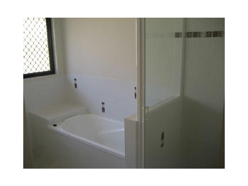 50 LILLY PILLY AVENUE, Gracemere QLD 4702