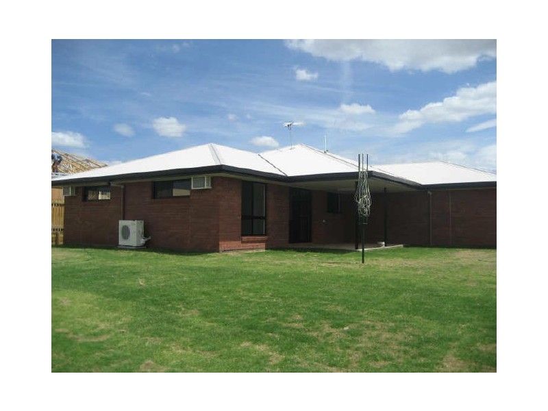 50 LILLY PILLY AVENUE, Gracemere QLD 4702