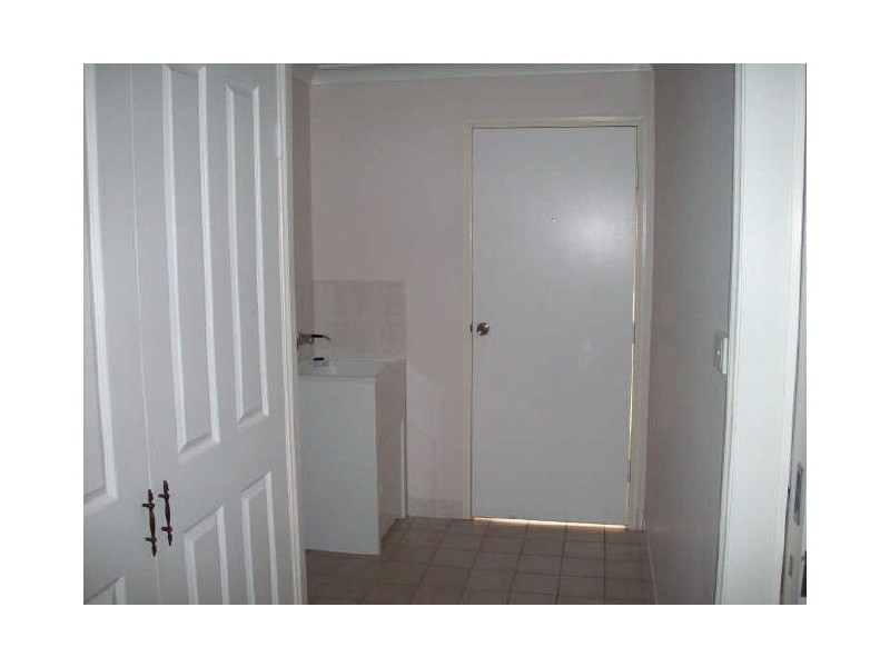 4 Hotham Close, Parkhurst QLD 4702