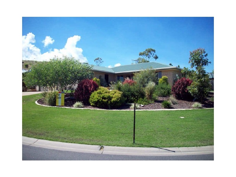 17 Connemara Drive, Kawana QLD 4701