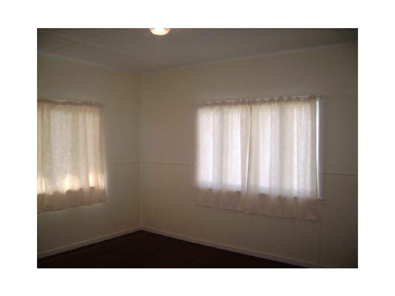 33 Knutsford Street, Wandal QLD 4700