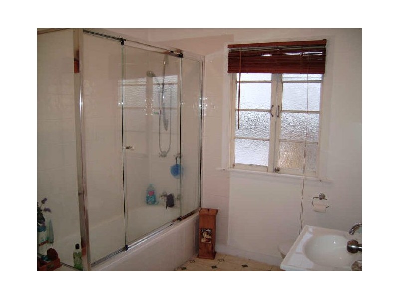 8 Luck Avenue, Wandal QLD 4700