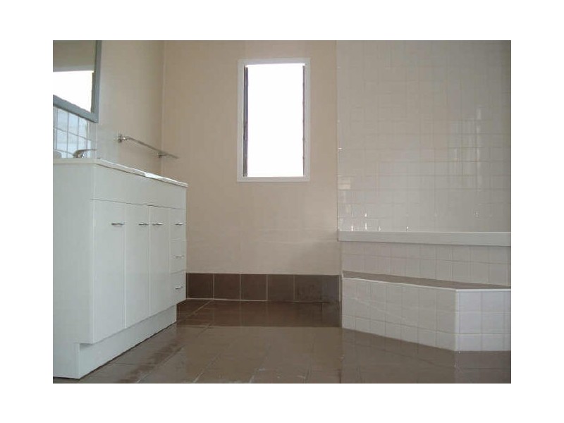 104 STANLEY STREET, Rockhampton QLD 4700