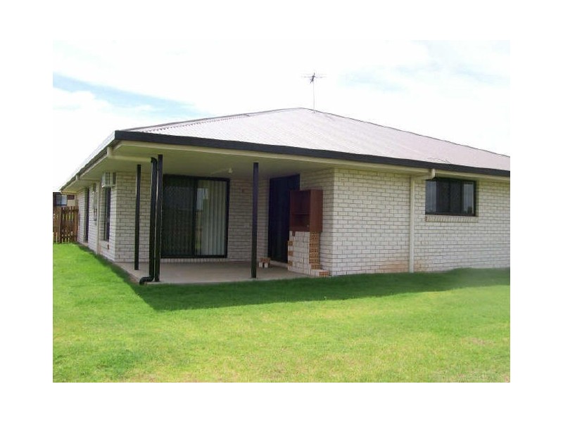 10 JOSEPH STREET, Gracemere QLD 4702