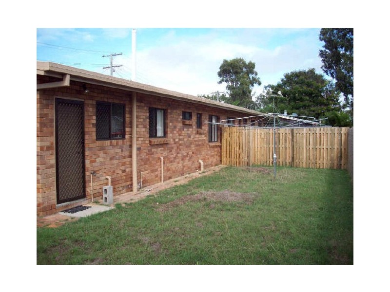 1/2 Chalmers Street, Norman Gardens QLD 4701