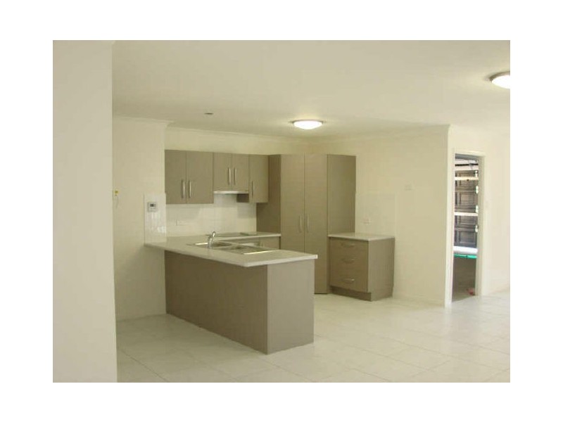 31 Joseph Street, Gracemere QLD 4702