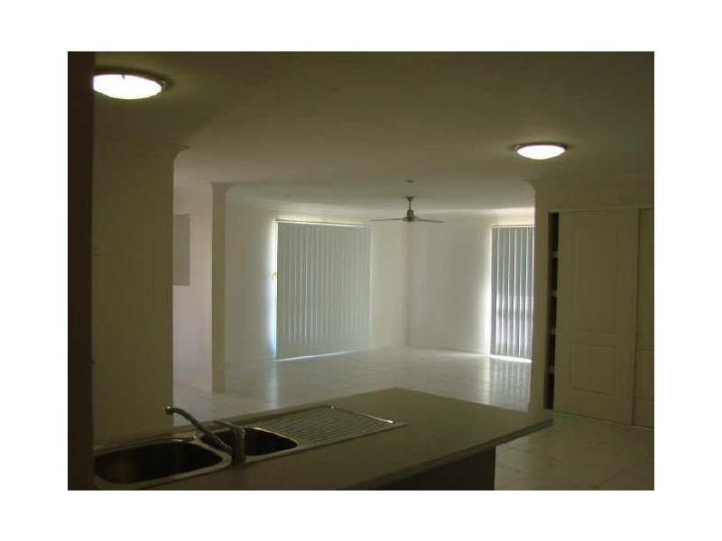 31 Joseph Street, Gracemere QLD 4702