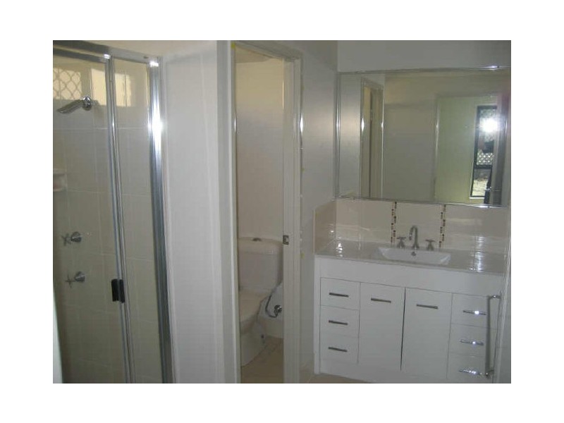 2 Laird Avenue, Rockhampton QLD 4700